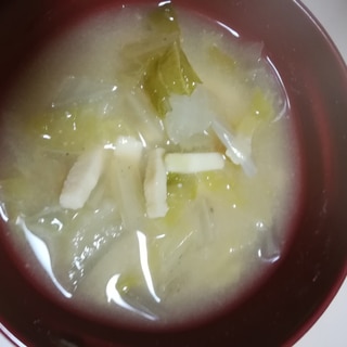 白菜と高野豆腐の味噌汁